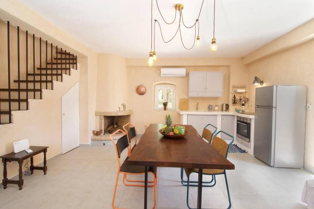Вилла Mathilda'S House Tselendata Экстерьер фото